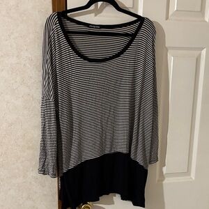 Cha Cha Vente Black and White Striped Long Sleeve Top 2X like new!